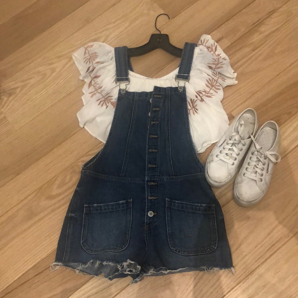 Jean overall shorts size small